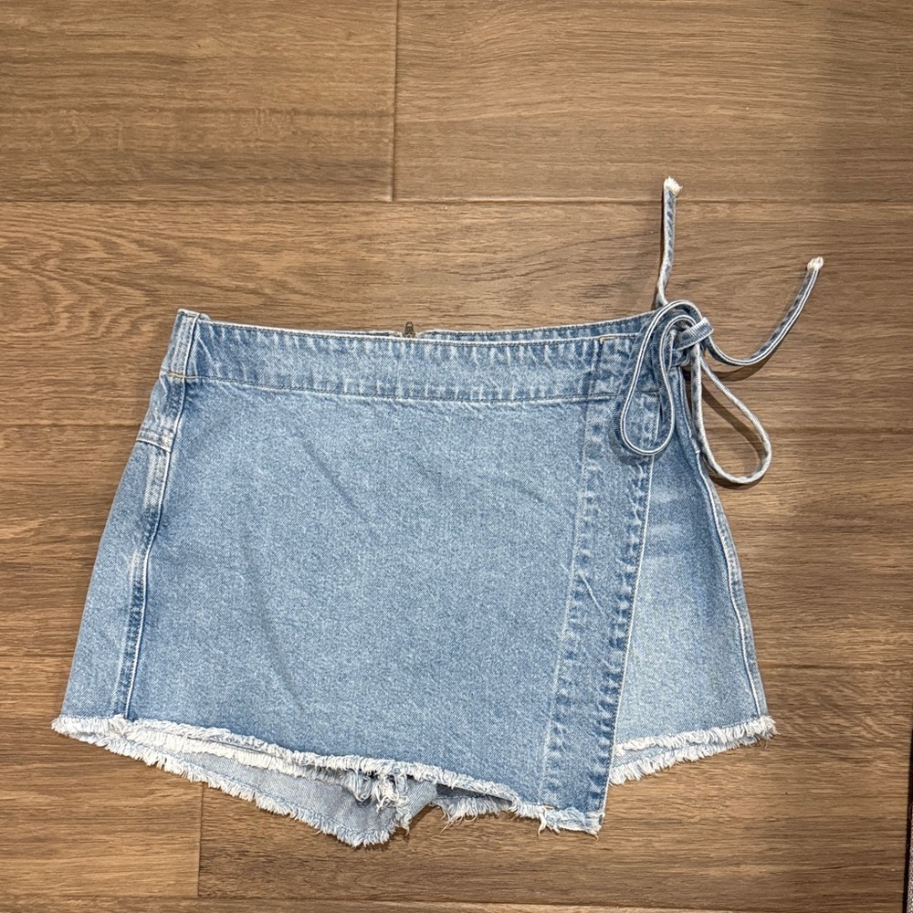 We The Free Light Blue Denim Wrap Skorts